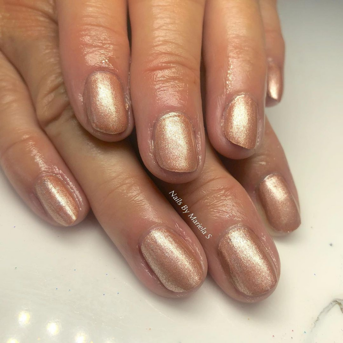 DND 710 Champagne Sparkles