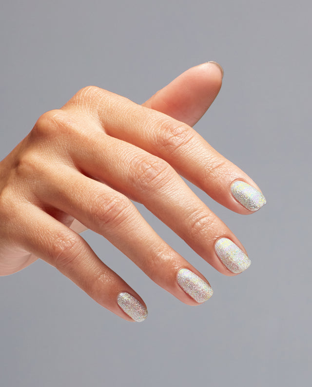 OPI Gel Fall 2023 Collection - GCH018 I "CANCER-TAINLY SHINE"
