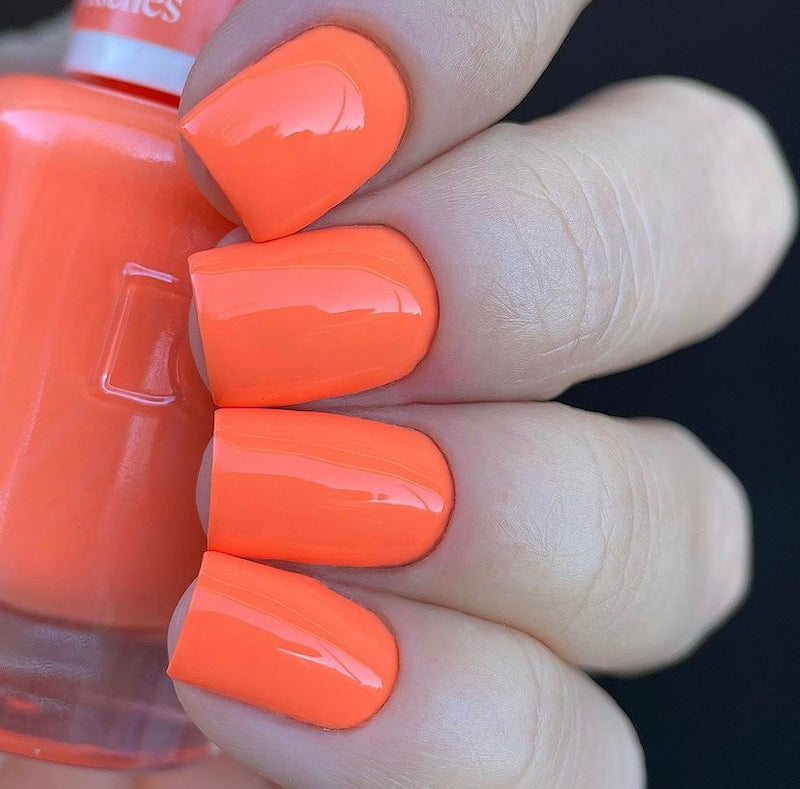 DND 805 PEACHES N CREAM