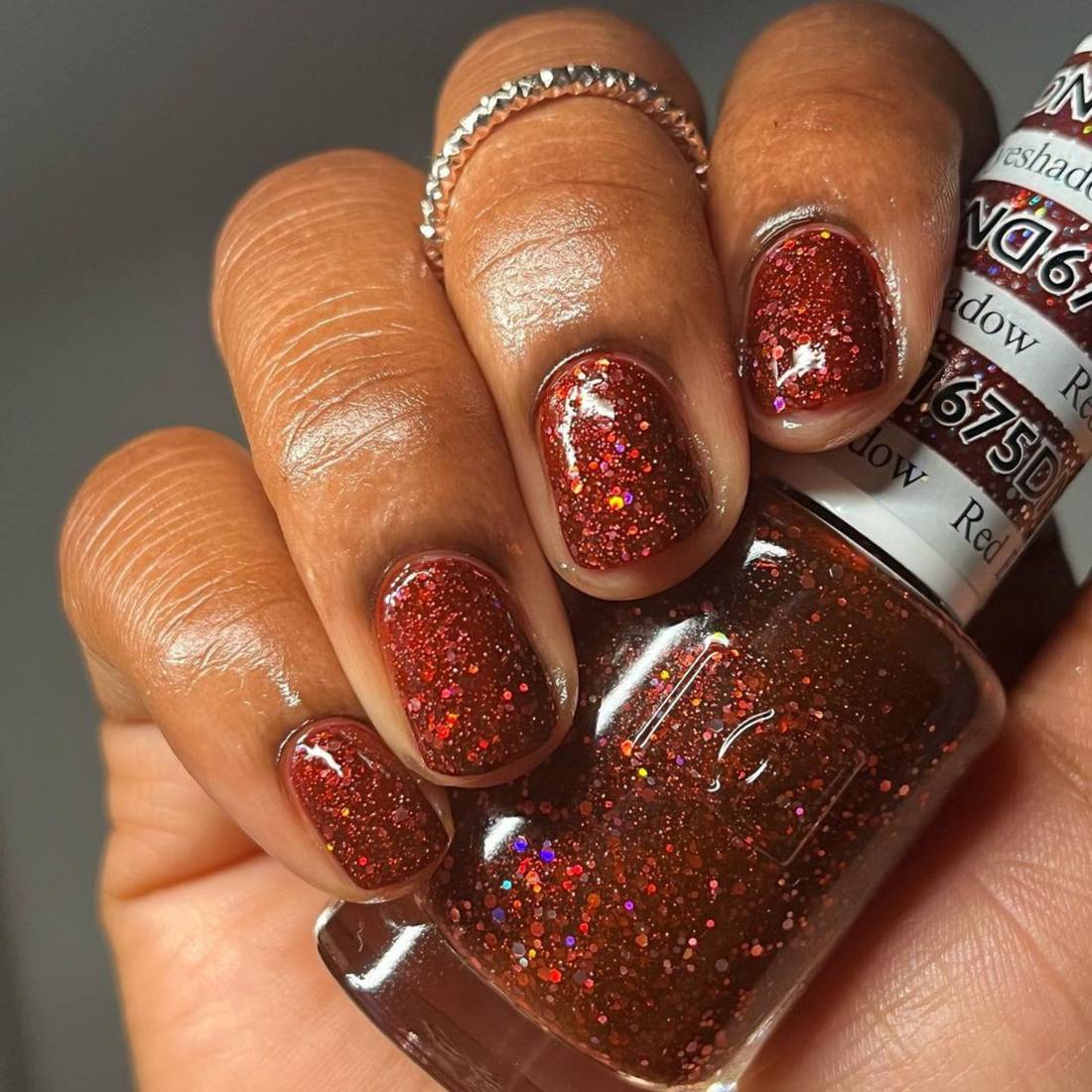 DND 675 Red Eyeshadow
