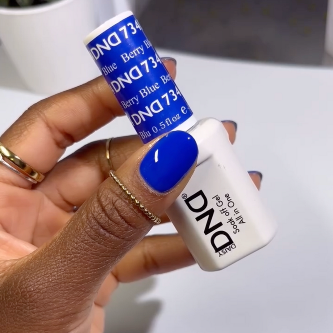DND 734 Berry Blue